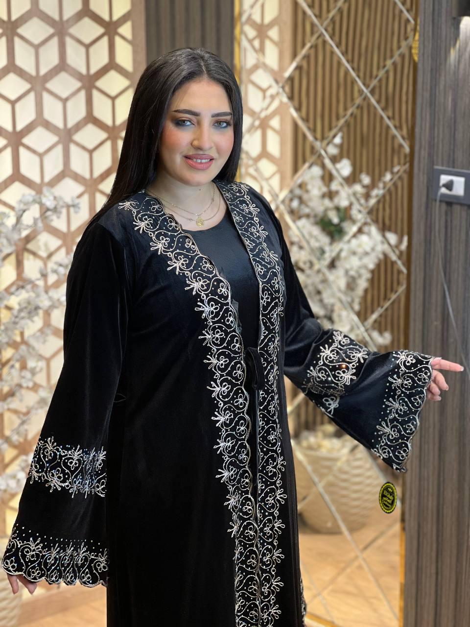 Ensemble Majdoline – Velours Brodé & Élégance Modulable