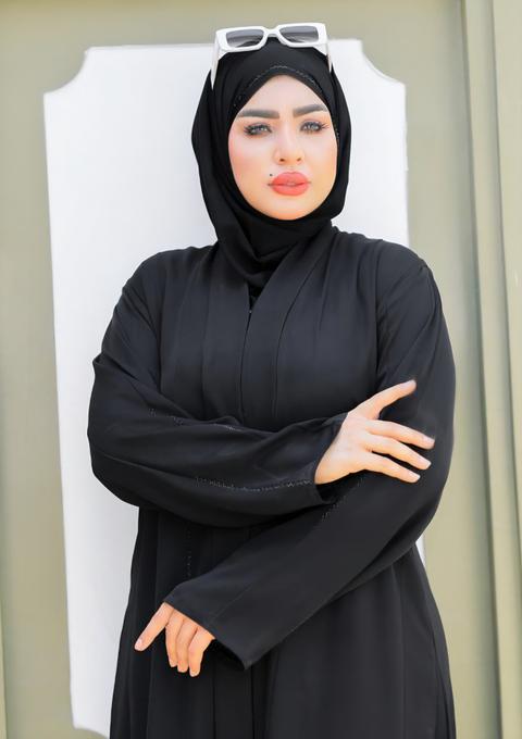 Abaya Noire Élégance Luxe – Boutons-Pression Invisibles & Foulard en Soie Assorti