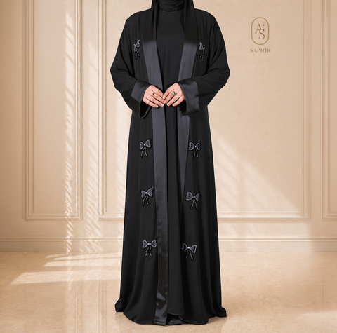 Abaya Fyonca – Deux Pièces Luxe en Soie & Broderies à la Main