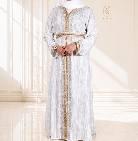 Caftan blanc en soie satinée – Broderies dorée