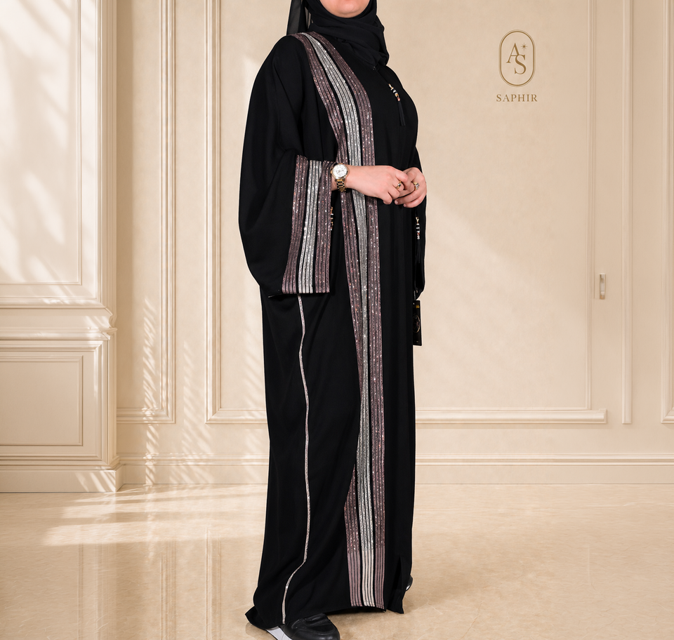 Abaya en crêpe premium à strass multicolores faits main